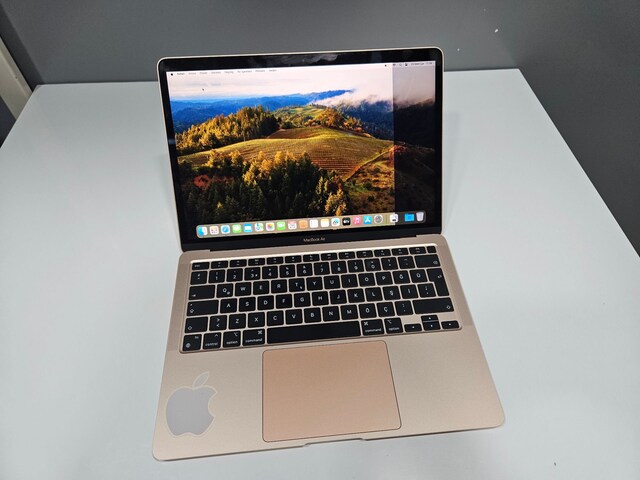 MACBOOK AİR M1 + 256 GB SSD+ + PİL %95