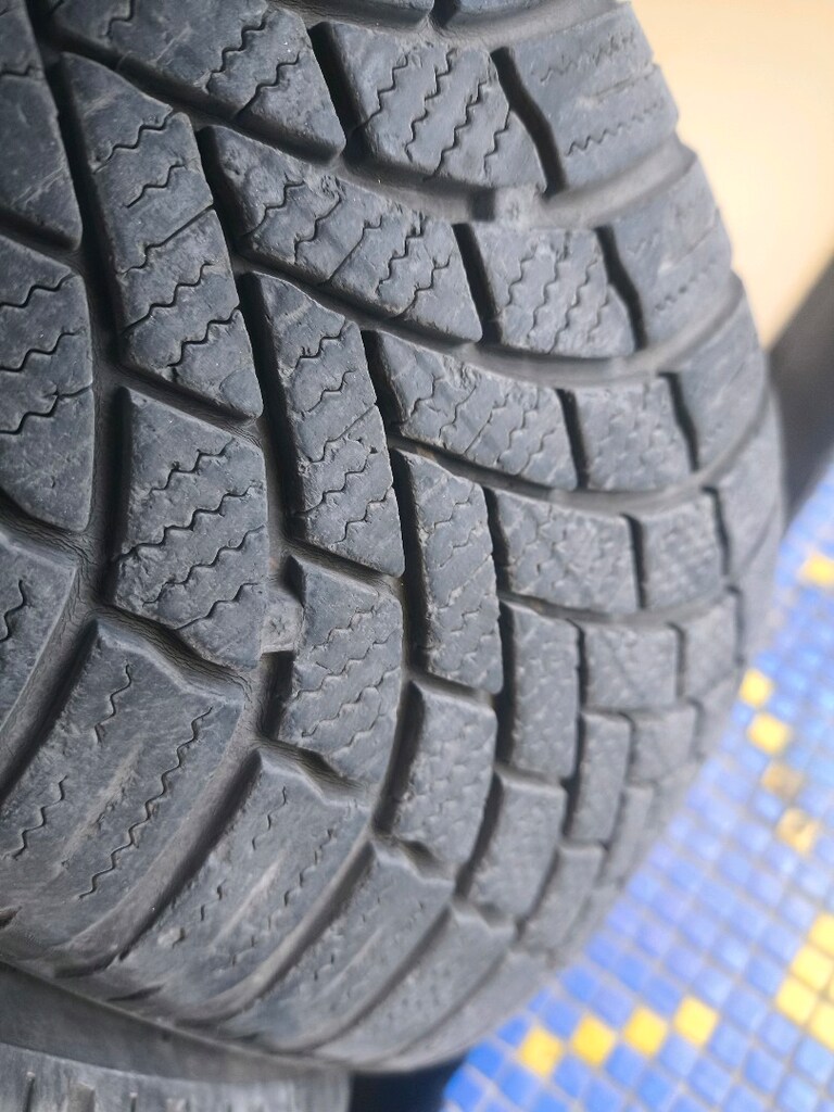 185/60/15 BRIDGESTONE KIŞLIK LASTİK İKİ ADET 2023 - 5