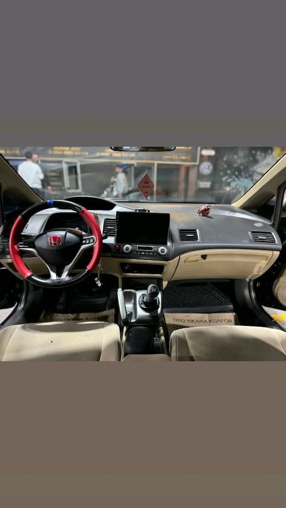 2009 model Honda civic - 19