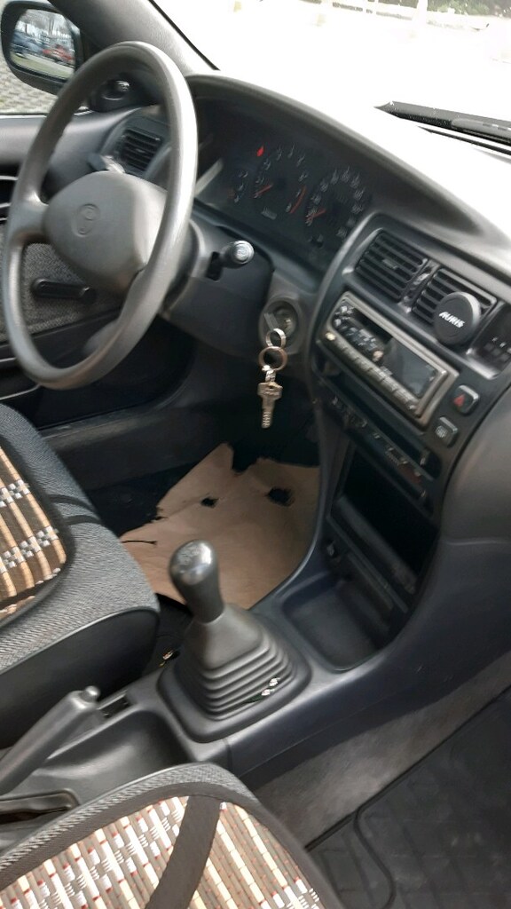 Toyota corolla 1.3 xl - 12