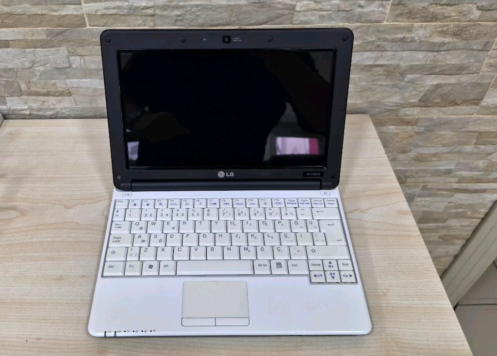 LG Minibook Laptop - 5