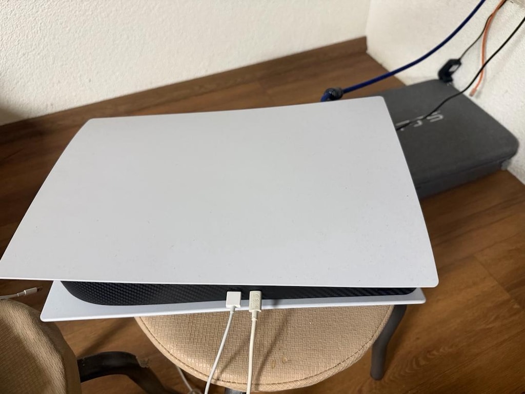 Playstation 5 Slim Digital Edition + 3 Kol + Çanta