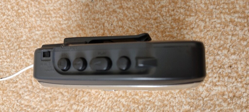 Sony marka radyolu walkman - 4