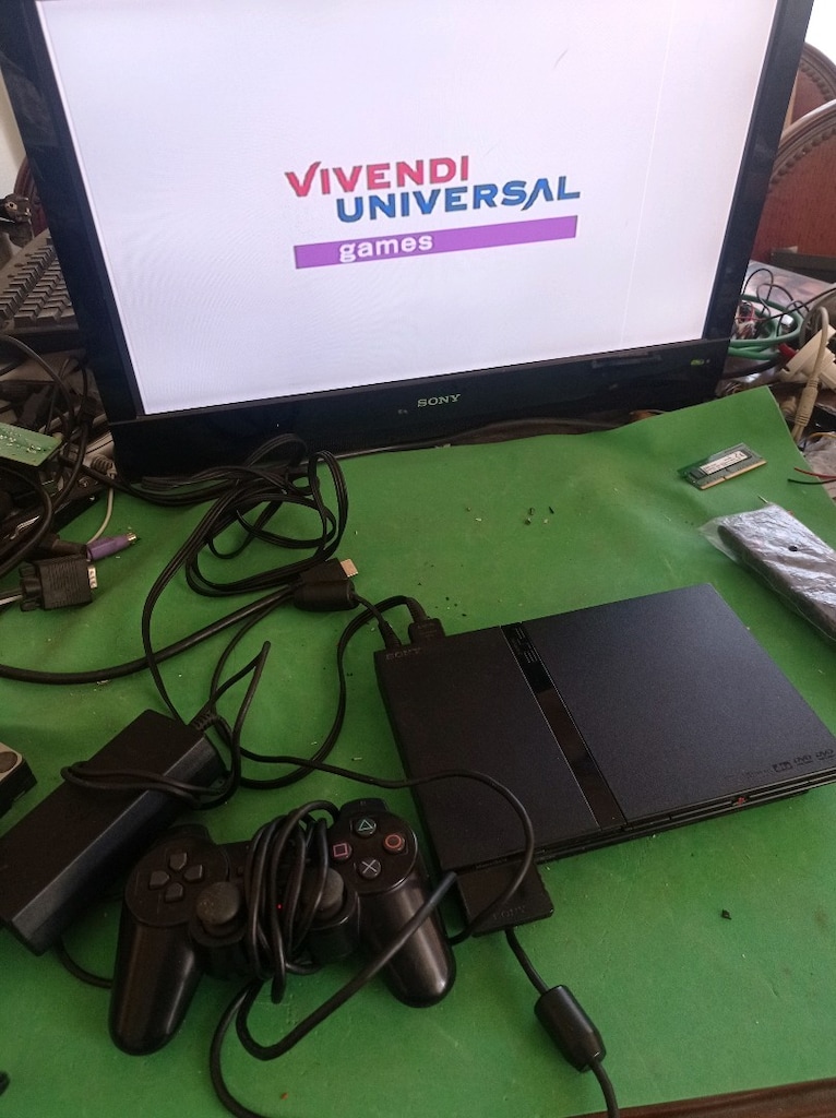 PS2 Sağlam Oyunu kollar ile - 2