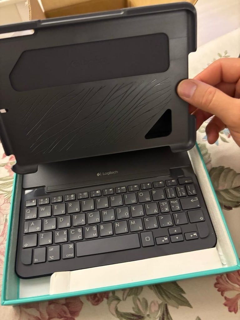 logitech keybord case