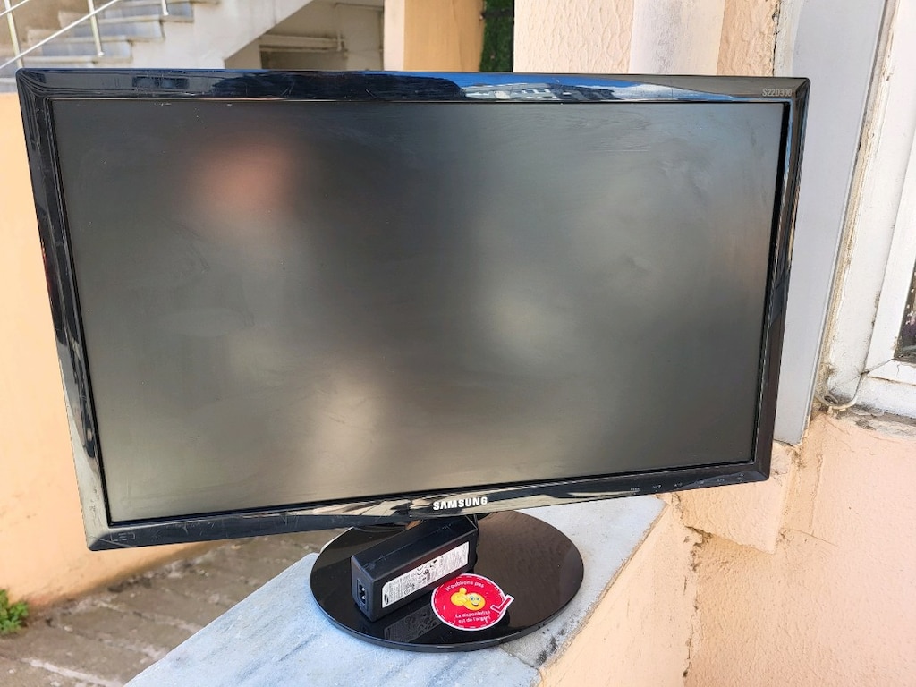 SANSUNG 21.5 İNÇ LED MONİTÖR 14 VOLT ADAPTÖR KABLO DAHİL SORUNSUZ - 4