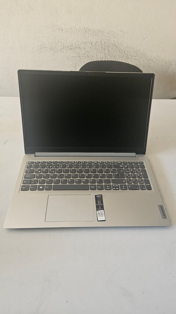 Lenovo Celeron İşlemcili 4 GB DDR4 Ram 128 GB SSD Kutulu Laptop - 2