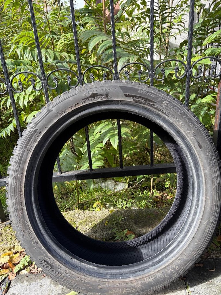 Hankook Winter Evo3 Kışlık Lastik 225/45/18 inç. - 4