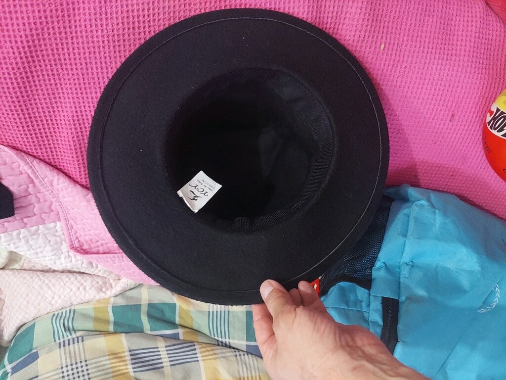 YCY Fötr şapka. 57 numara. Temiz. - 2