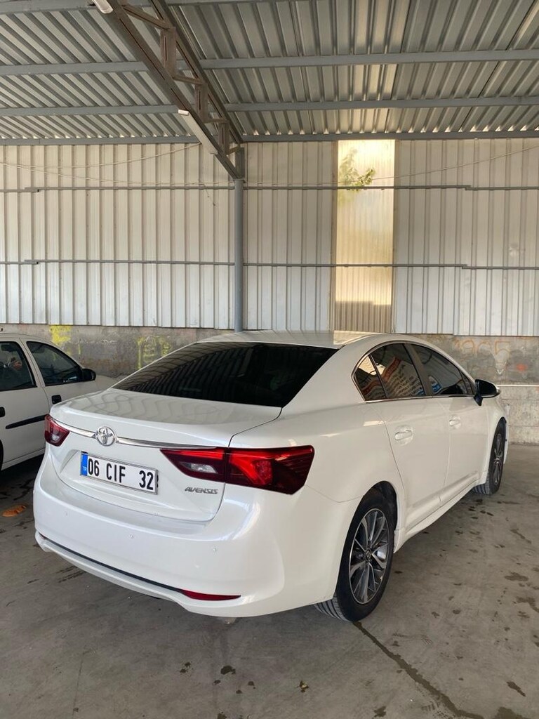 Sahibinden Toyota Avensis 1.6 D-4D Premium - 6