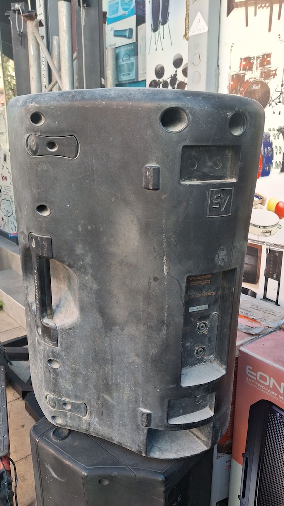 Elektro Voice ZX5 Hasarlı 1 Adet - 10.000 TL - 2