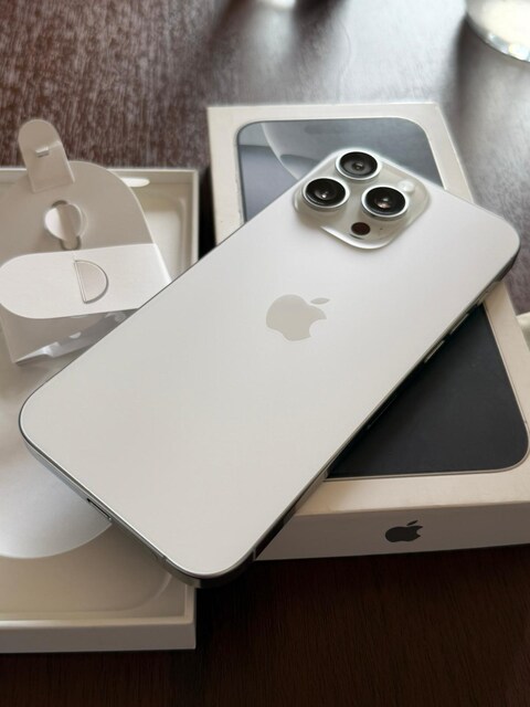 iPhone 16 Pro Max 512 GB Yurt içi 18 Ay Garantili Nokta Hatasız