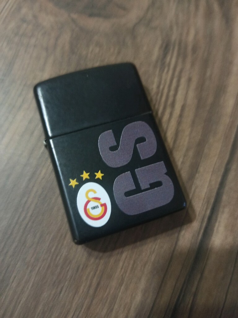 Orjinal KutuluGalatasaray Zippo çakmak- Temiz - Koleksiyonluk - 3