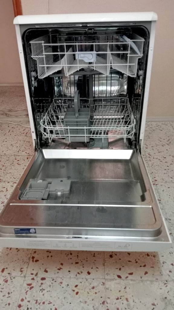 Beko bulaşık Makinesi temiz - 3