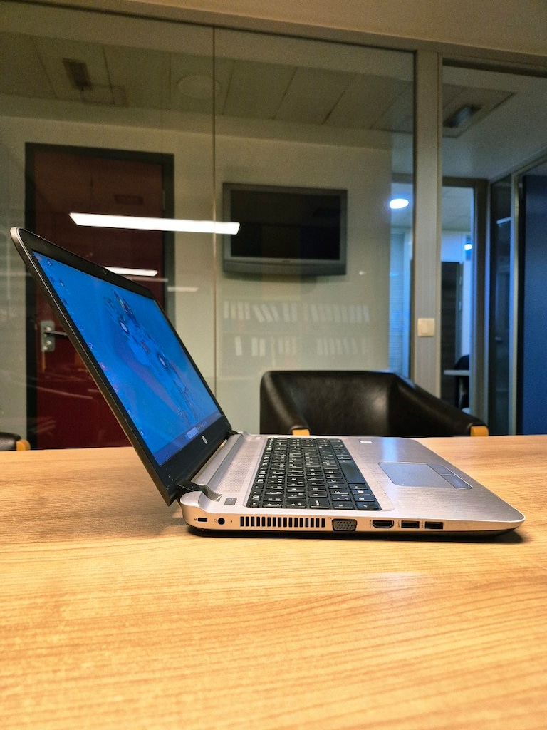 Laptop HP i7 İşlemci 256GB SSD 8GB DDR4 Ram Pili Sağlam - 3