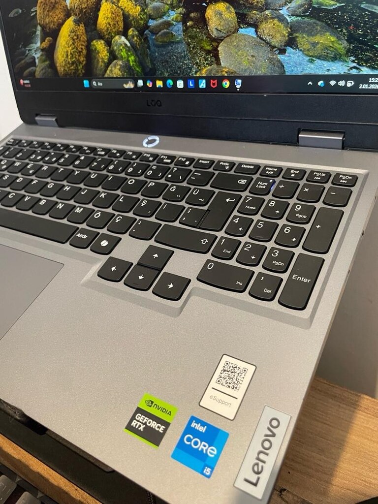 Lenovo LOQ 15IAX9 İ5-12450hx 24 Gb 512 Gb Ssd Nvidia Geforce Rtx 4050 - 2