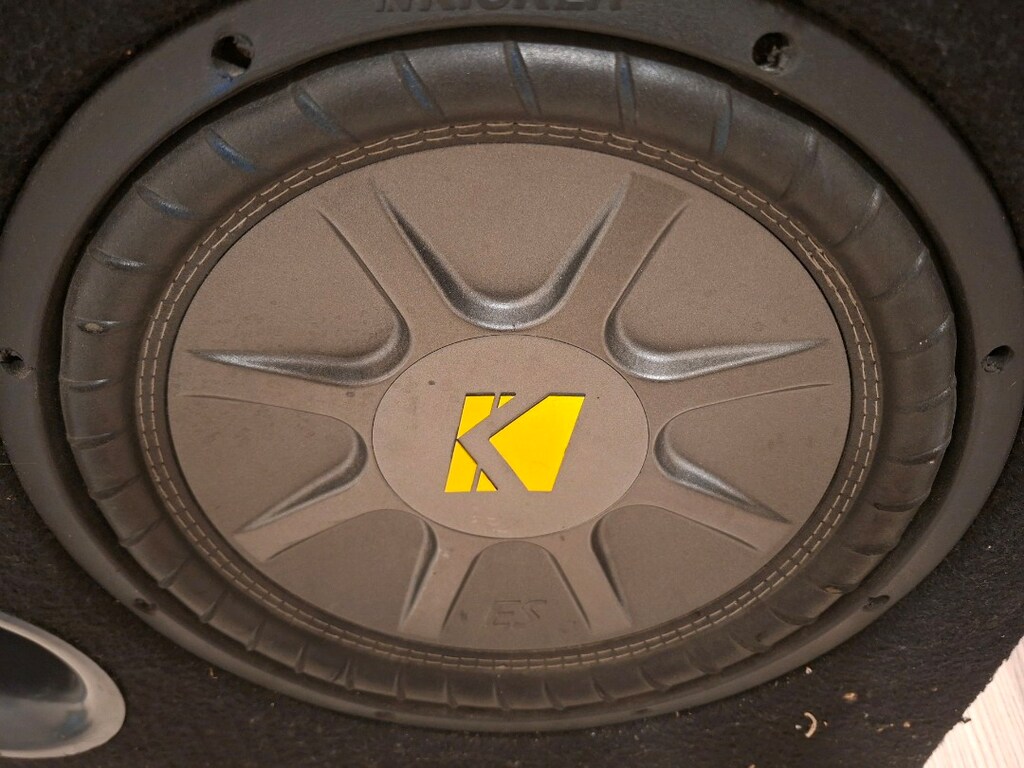 Kicker ES 38 bass Kabinli sorunsuz - 3