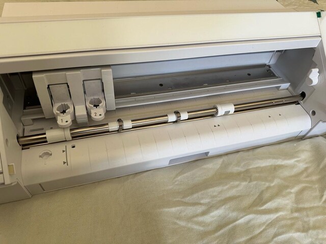 Silhouette Cameo 4 Elektronik Kesim Plotteri – Kutulu ve Aksesuarlı