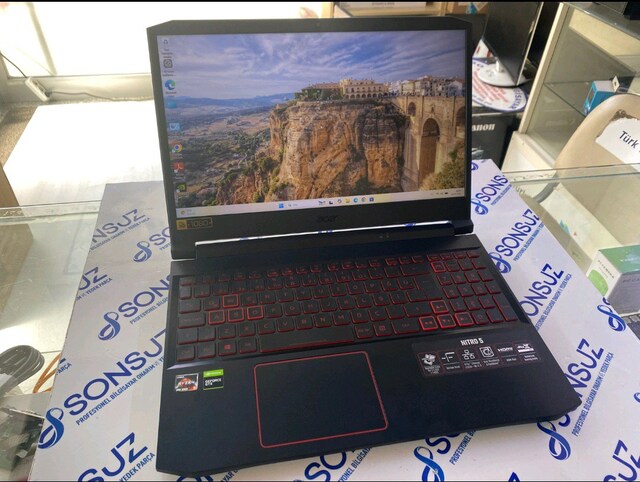 ACER NİTRO OYUNCU BİLGİSAYAR