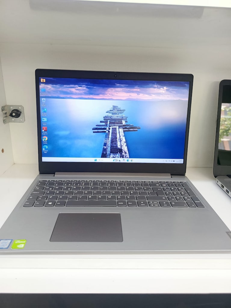 LENOVO İ5 8265U İŞLEMCİ 15.6" İNÇ + 2GB EKRAN KARTI + 8GB RAM LAPTOP - 13