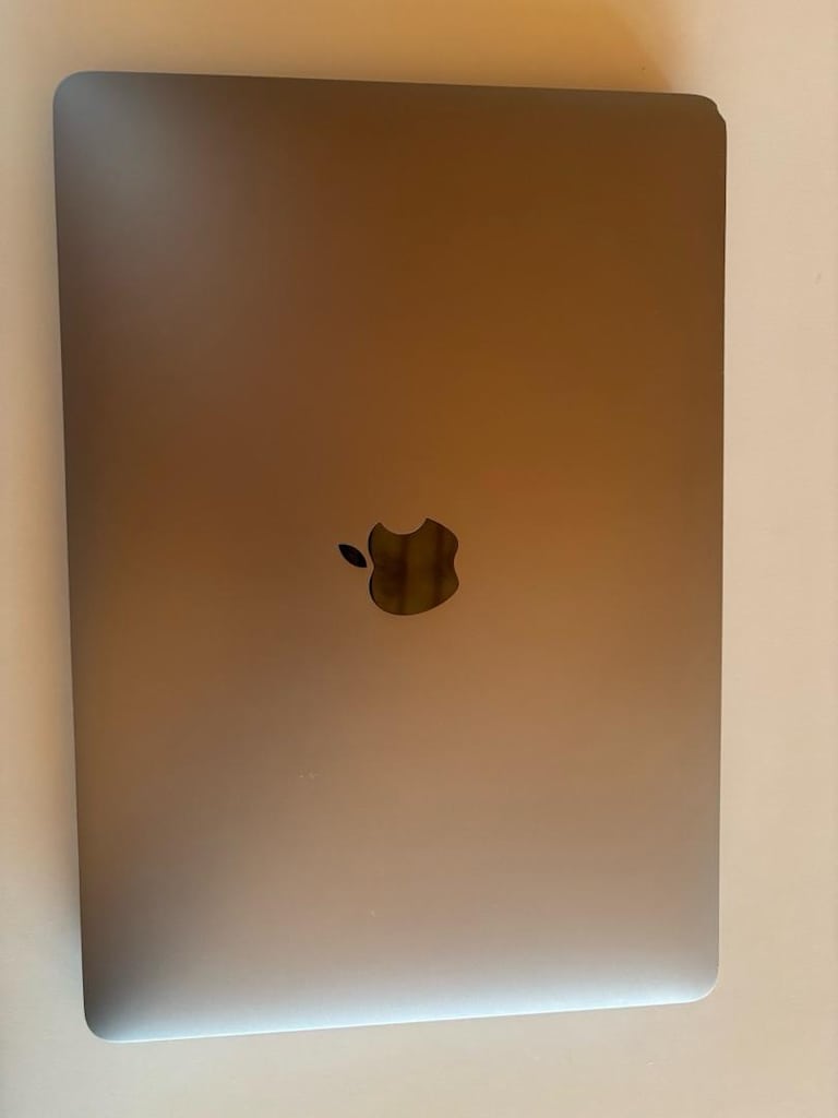 MacBook Pro M2 13" – 16 GB RAM / 256 GB SSD – Kutu & Fatura Tam - 6