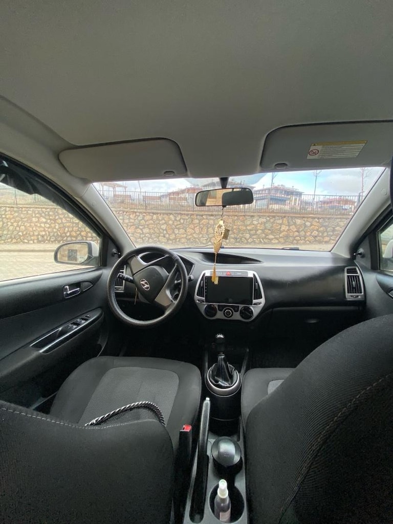 Hyundai i20 2013 model jump - 14