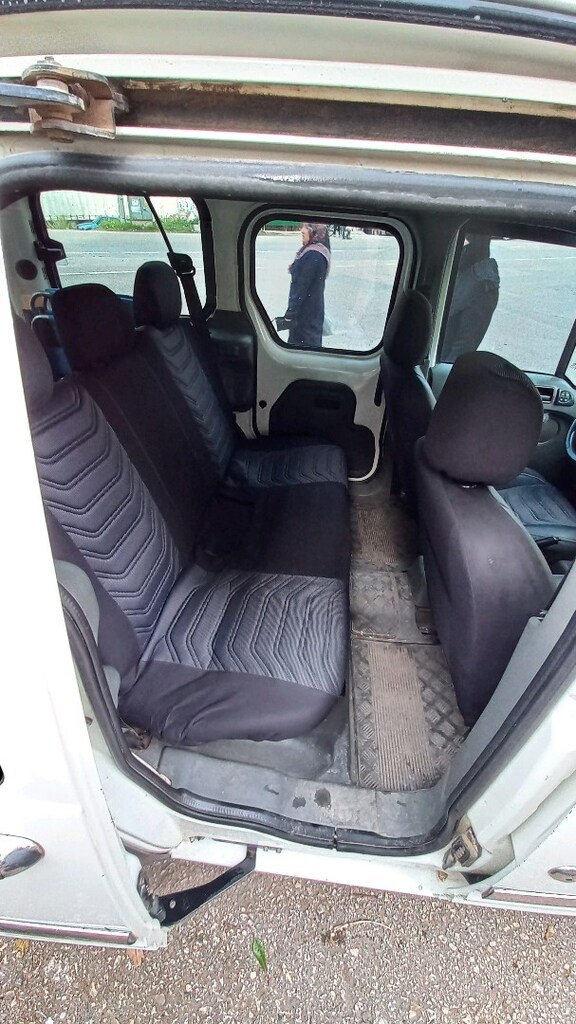 SAHİBİNDEN SATILIK 2004 MODEL CONNECT - 9