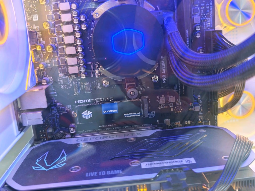 Ryzen 5 7500F - RTX 4060 - 16 GB RAM - 512 GB SSD Akvaryum Kasa - 4