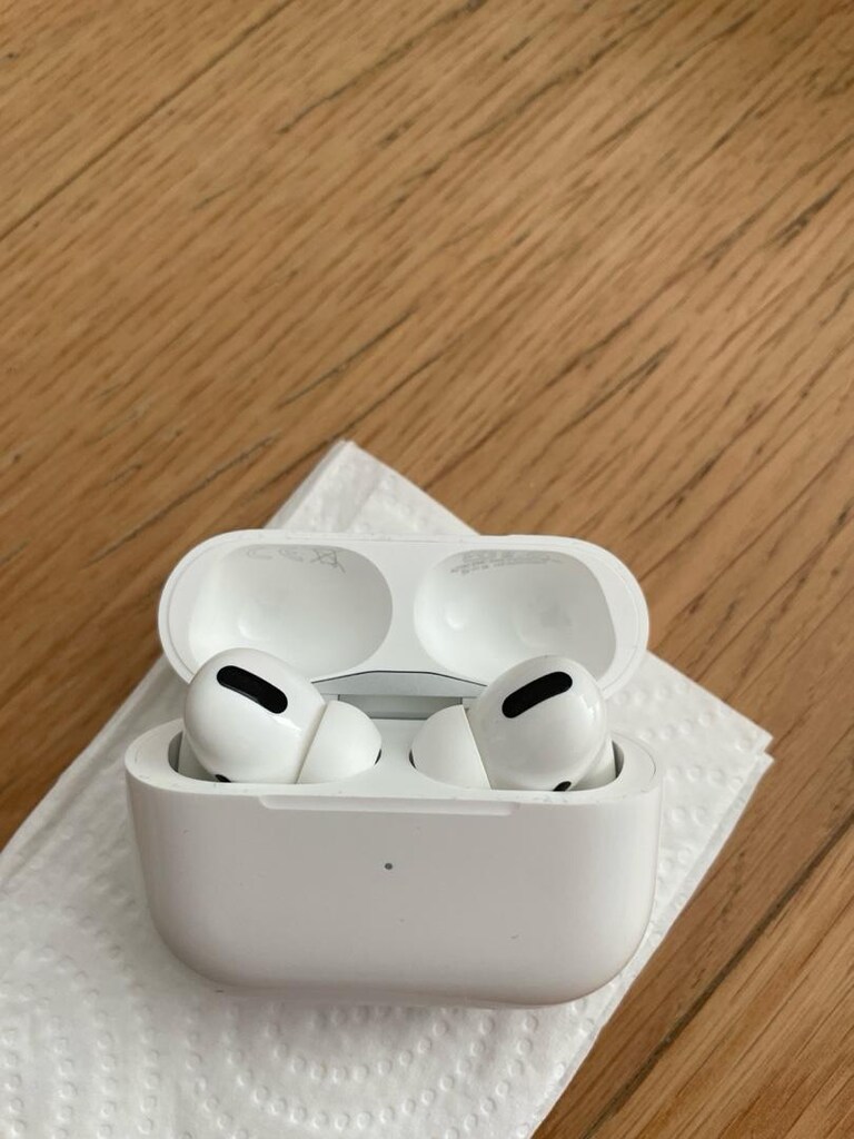 Apple Airpods Pro Bluetooth Kulaklık ve Magsafe Şarj Kutusu - 4