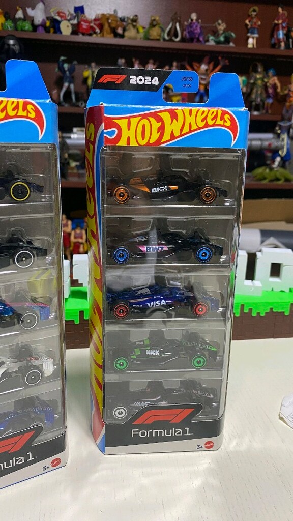 Hotwheels F1 2024 ve 2025 2 adet 5 li set - 3