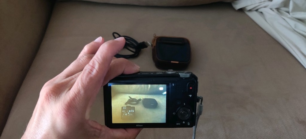 Nikon Coolpix S9100 model gümüş renkli fotoğraf makinesi. - 5