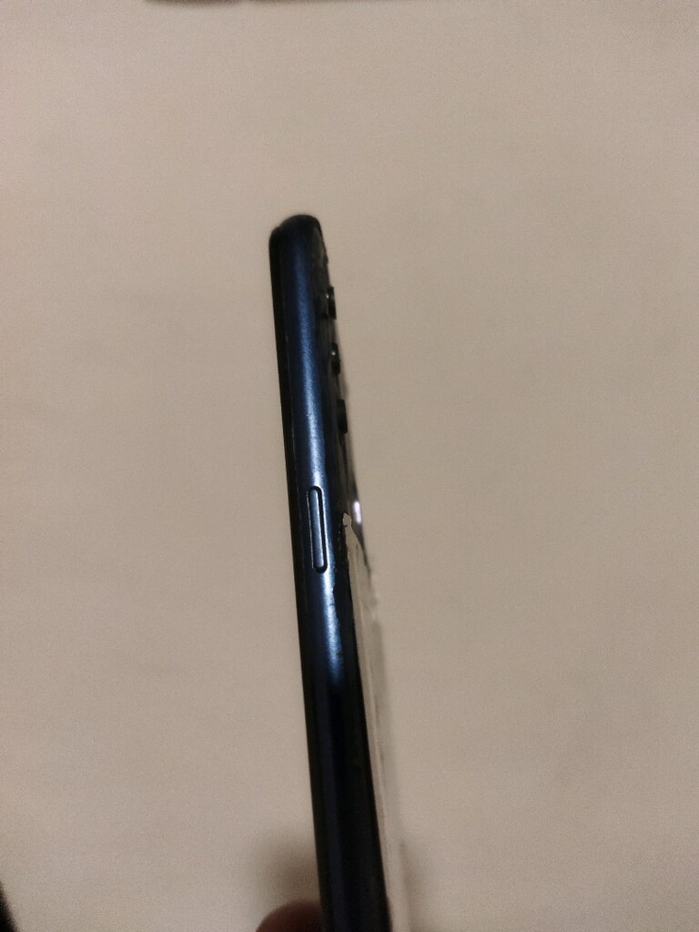 Samsung ekran sağlam anakart bilmiyorum model bilmiyorum - 3