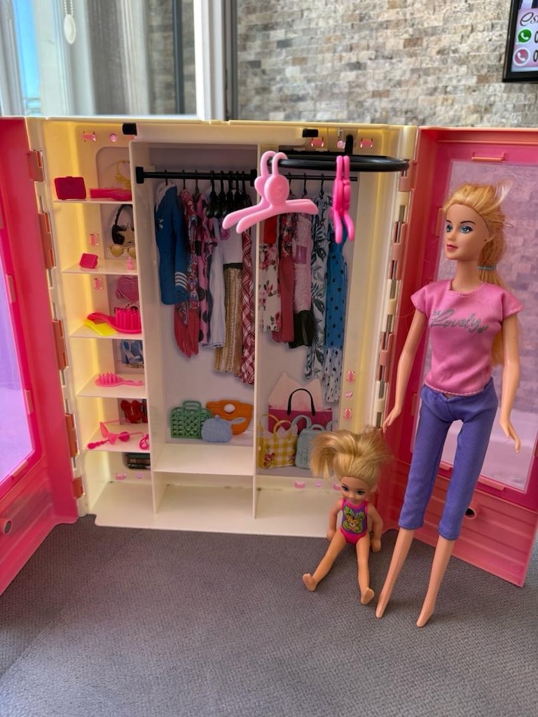 Barbie bebek dolabı ( Berbie bebek hediyeli) - 6