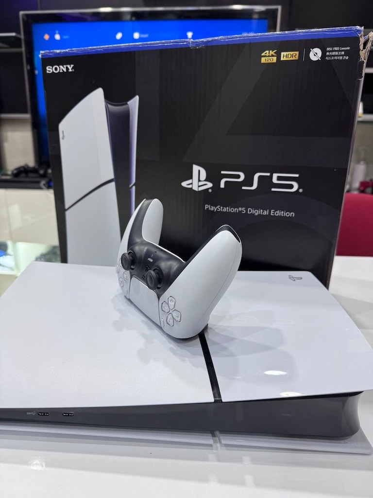 PLAYSTATION PS5 SLIM - M. MARKT 19 AY GARANTİLİ - 2