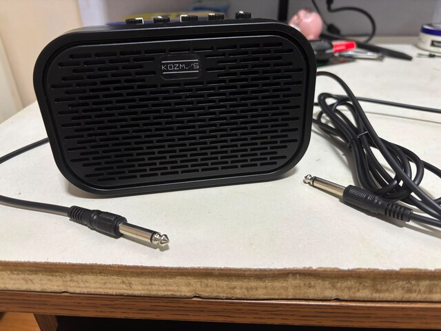 KOZMOS NOVA-MINI-BK GITAR AMFİSİ 10W