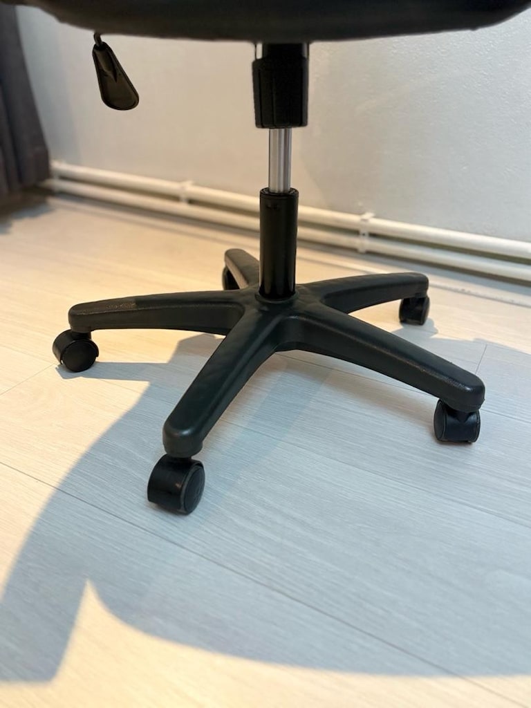 Ofis Çalışma Sandalyesi Sağlam Temiz Satılık - 6