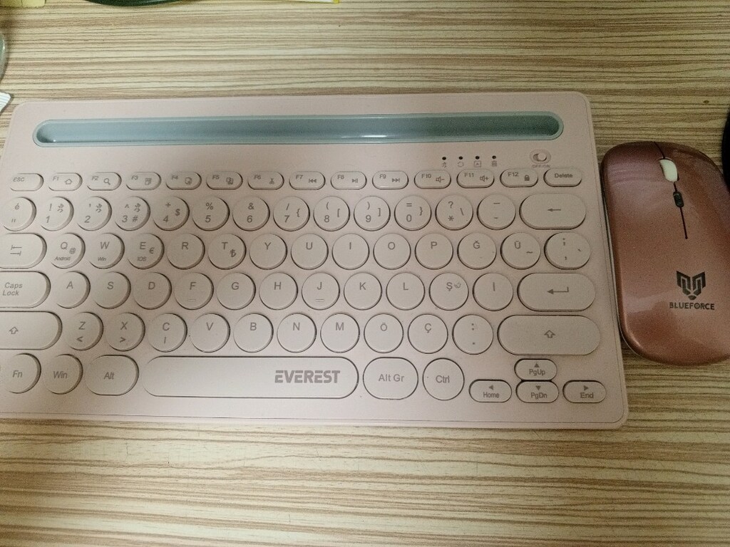 Everest KB Bt-84 Orjinal Kablosuz Klavye ve Mause - 2
