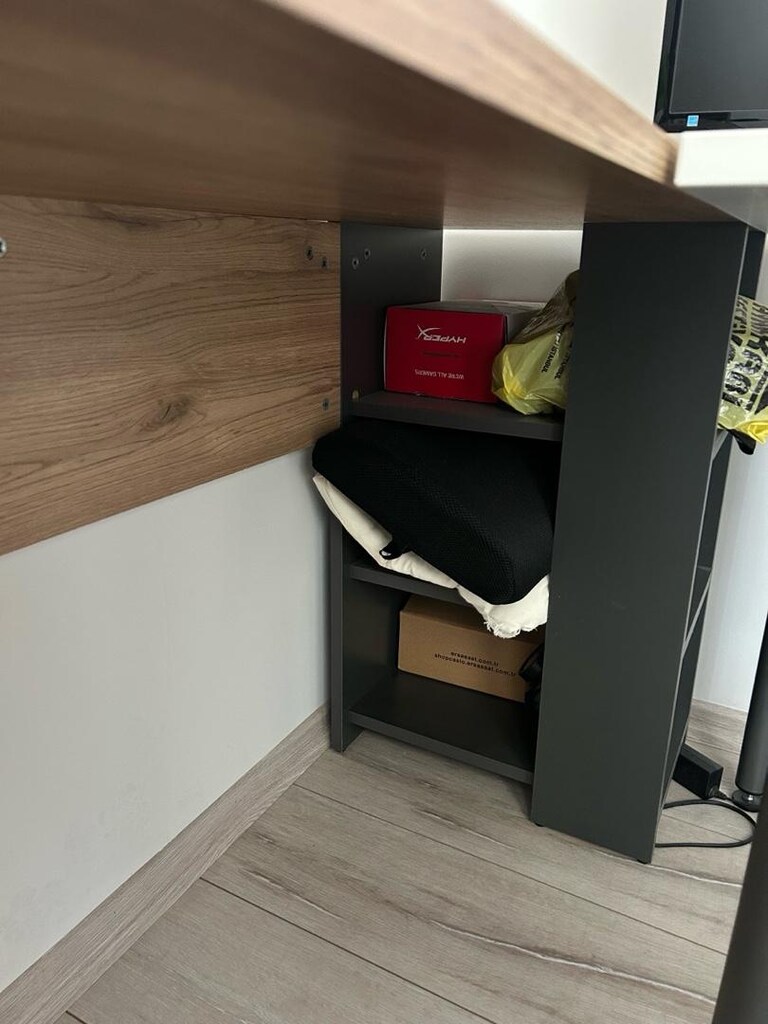 Bilgisayar ve Çalışma Masası - 2