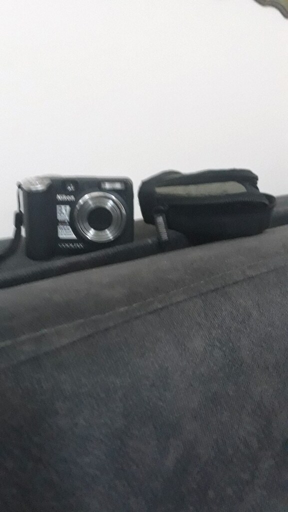 Nikon Coolpix P50 - 2
