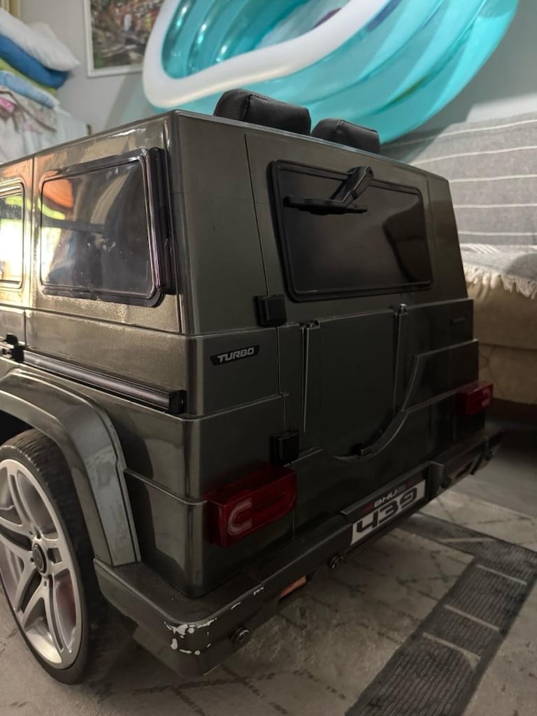 Akülü araba 12v * 12a Mercedes amg bhu439 - 4