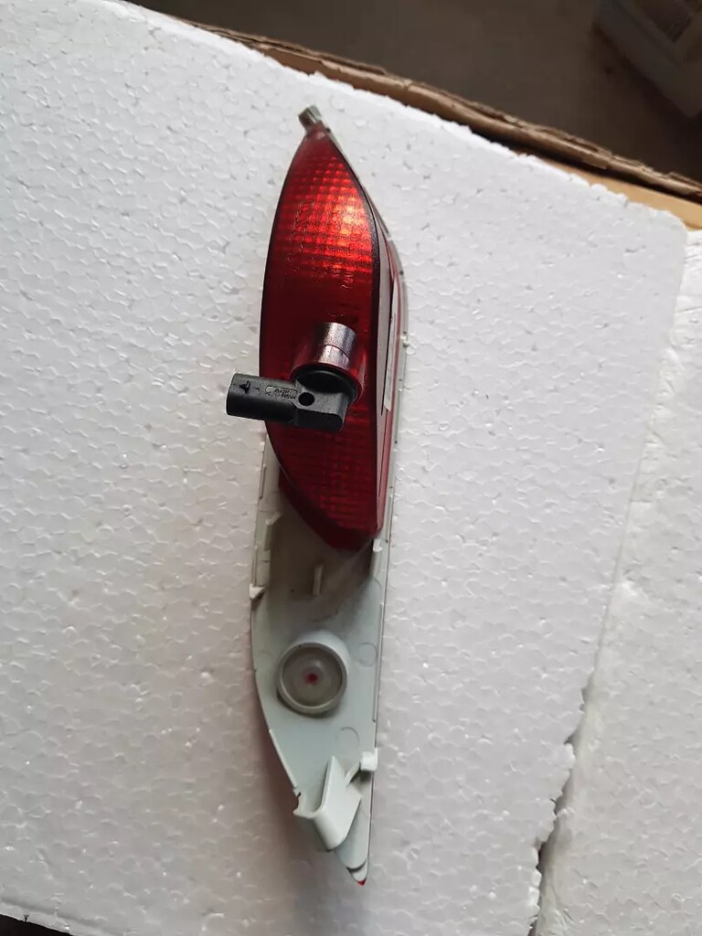 VOLVO V40 V40CC Arka Tampon Sağ Reflektör Sis Farı 2013-2019. - 3