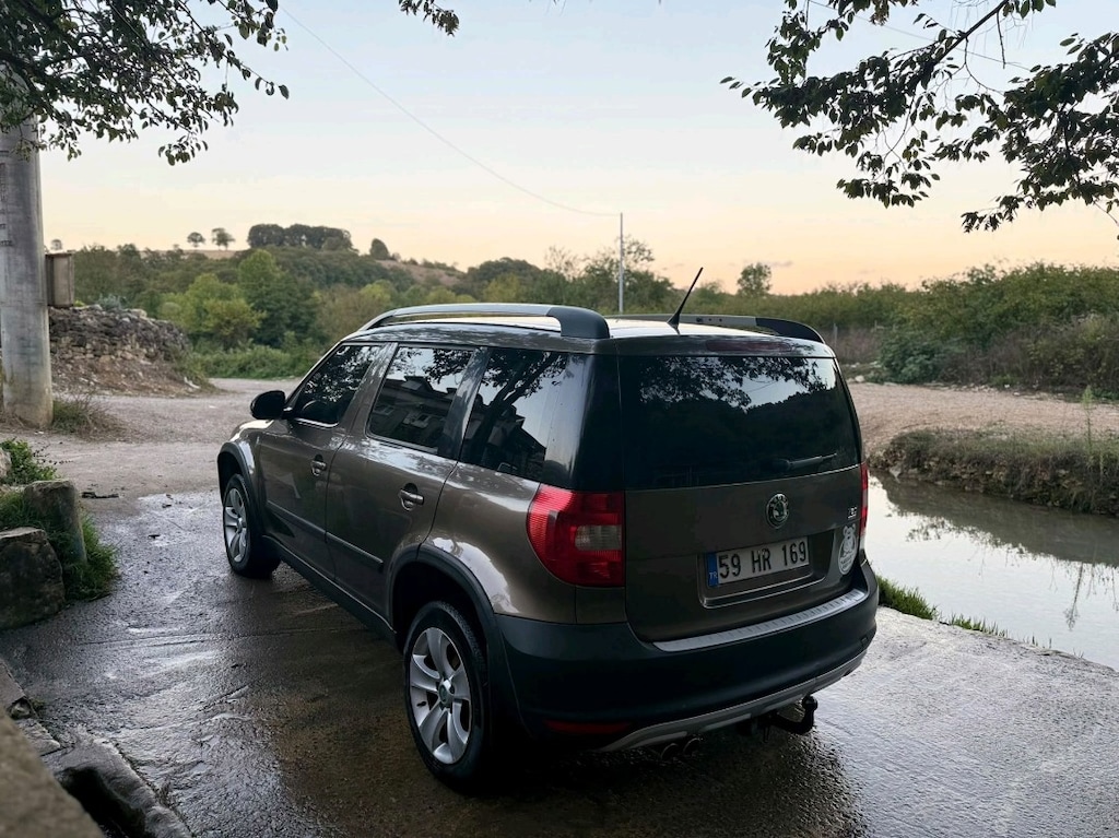 SKODA YETİ 1.6TDI MANUEL GARAJ ARABASI - 5