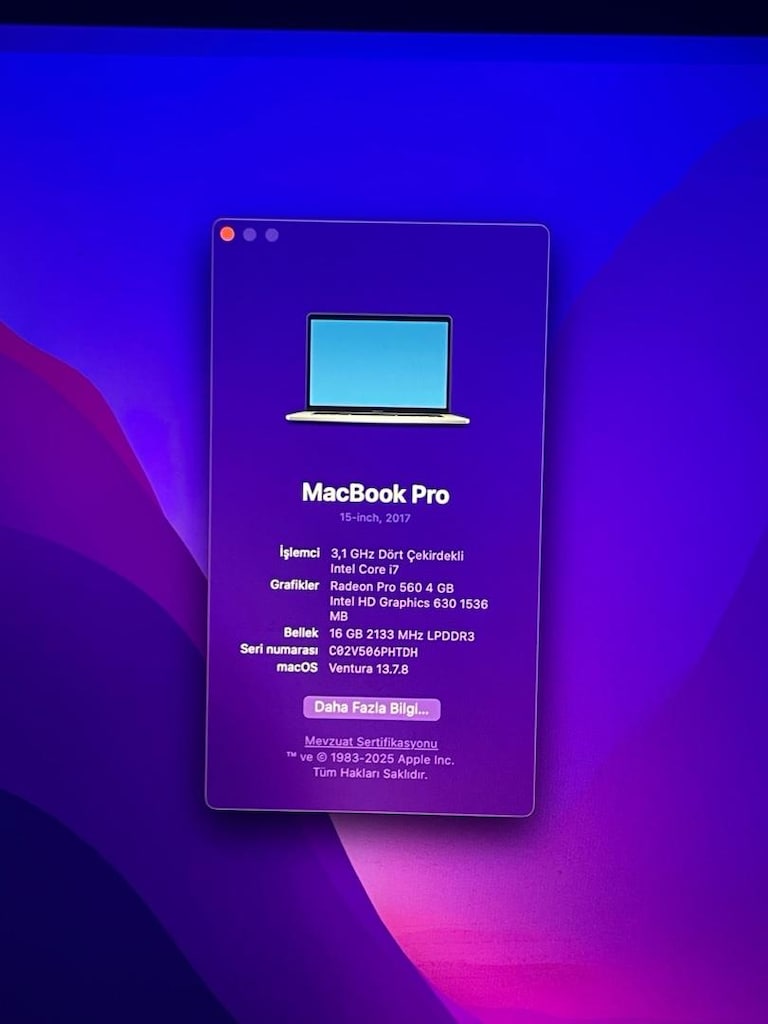 Macbook Pro 15” - 1 TB SSD - 16GB RAM - 3.1 GHZ i7 - 12