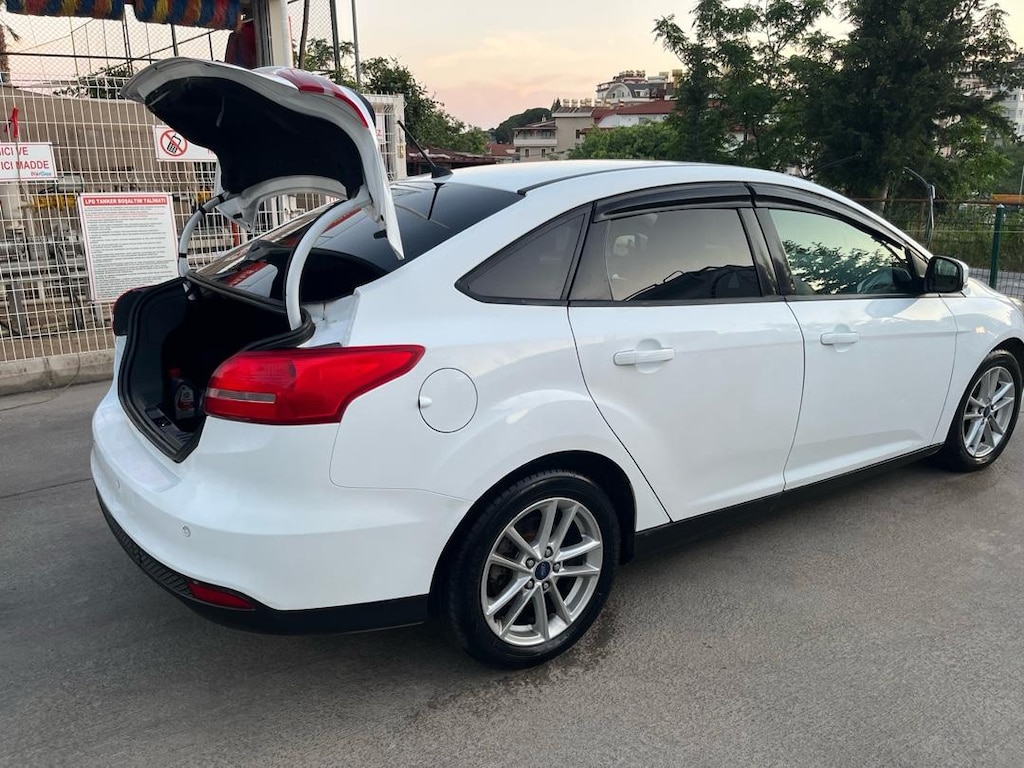 MEMUR SAHİBİNDEN FORD FOCUS 3.5 - 3