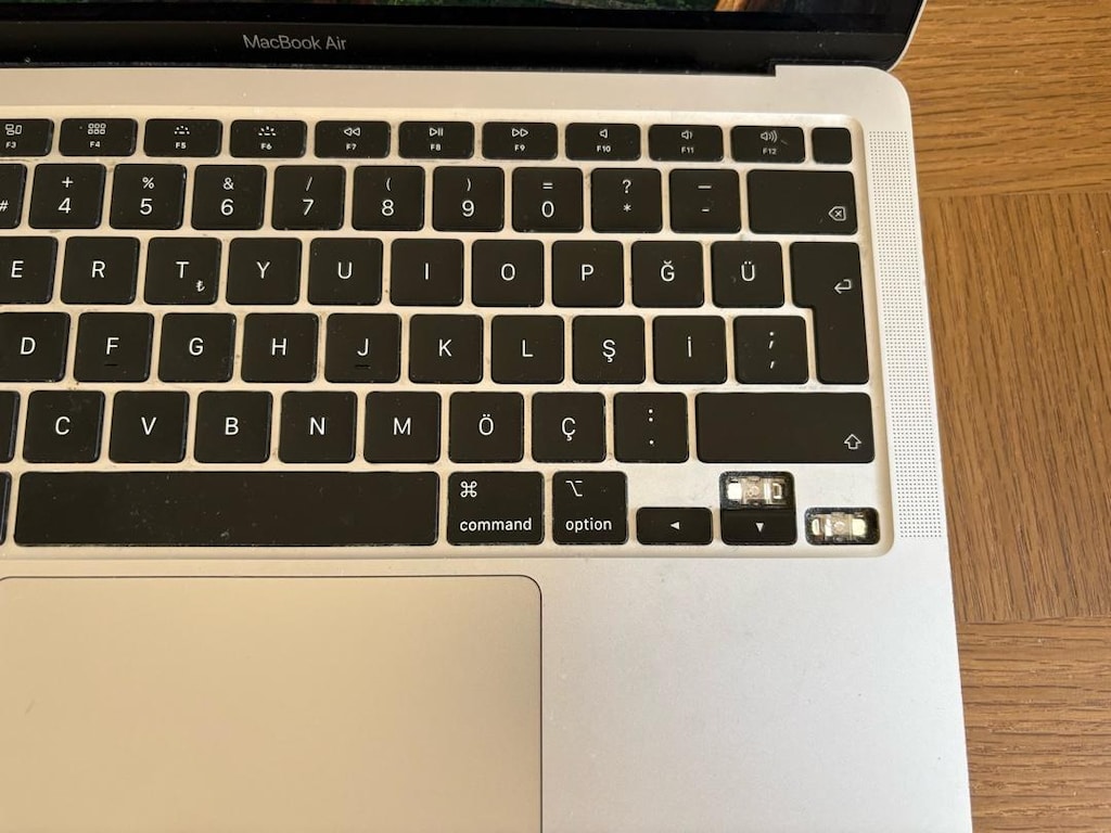 Macbook air 2020 13inch - 2
