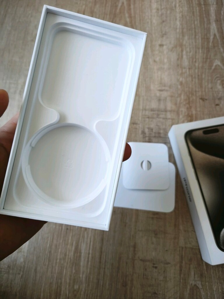 Apple iPhone 15 Pro boş kutu 128gb - 5