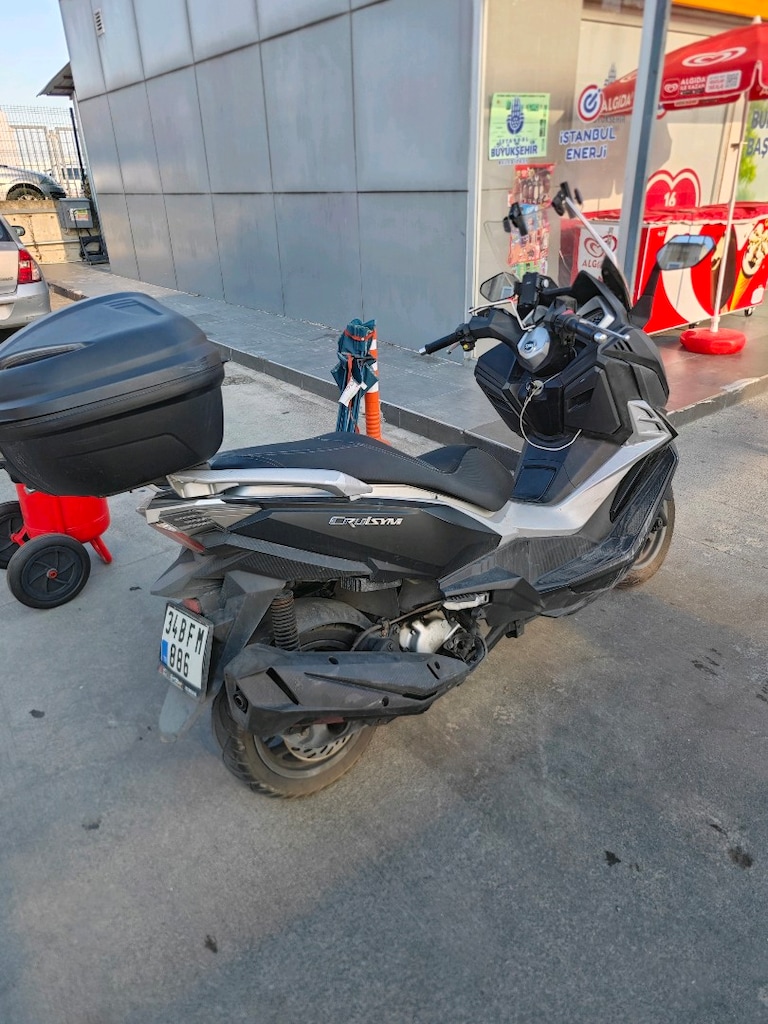 SYM cruisym 250 temiz kazasız - 4