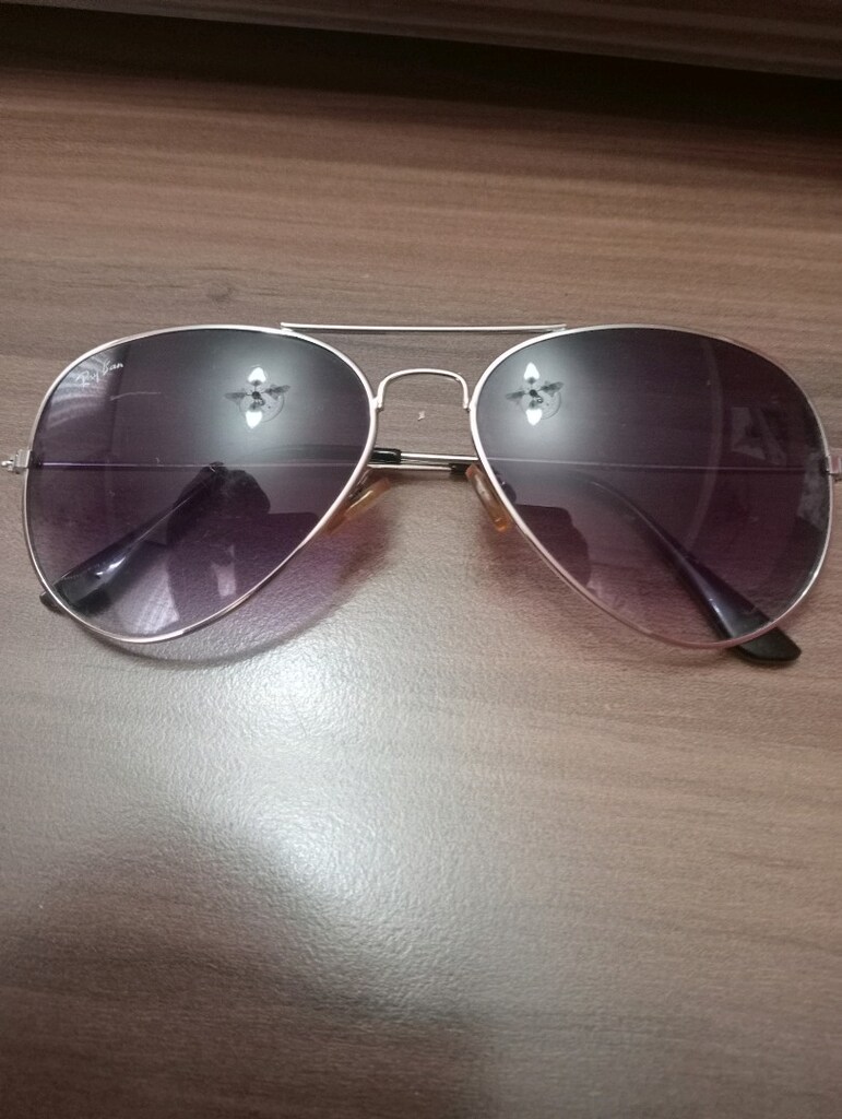 Ray-Ban damla güneş gözlüğü camda kılcal çizikler vardir - 3