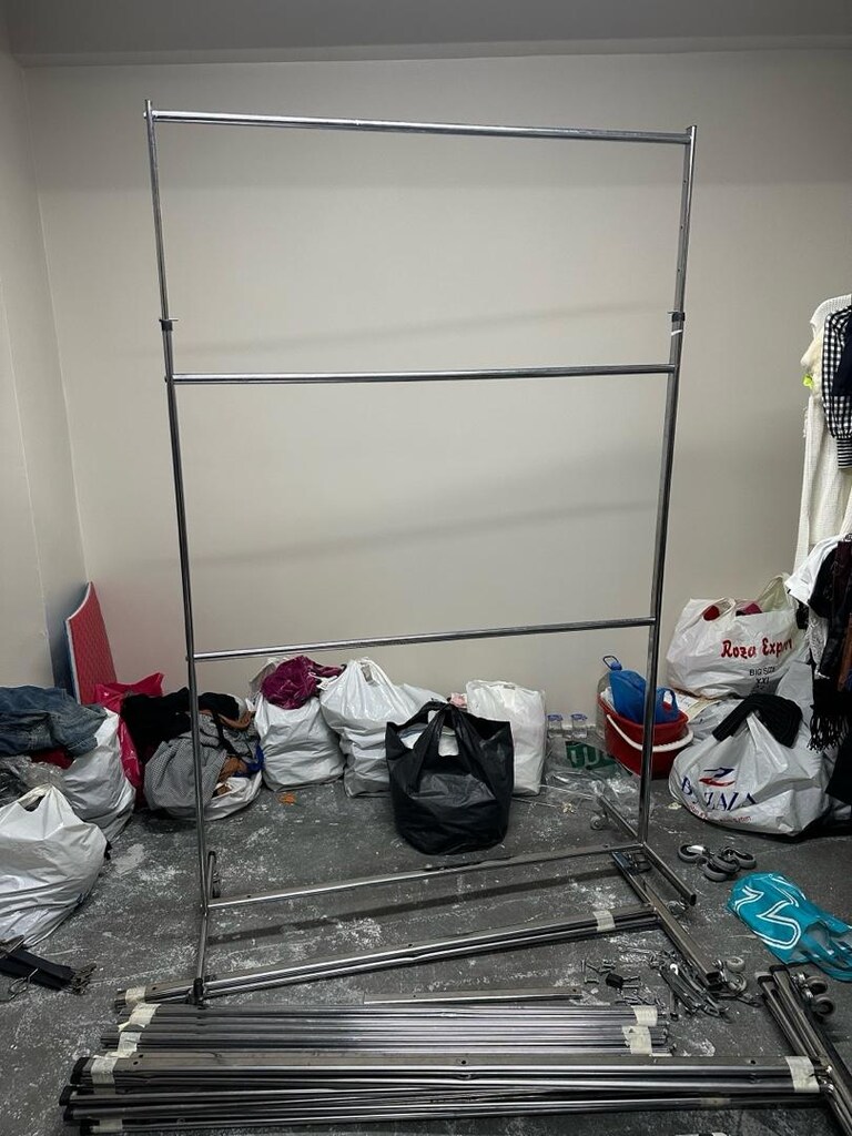 SON FİAT - Askılık Elbise Askısı Stand Eşek Maltepe de - 6