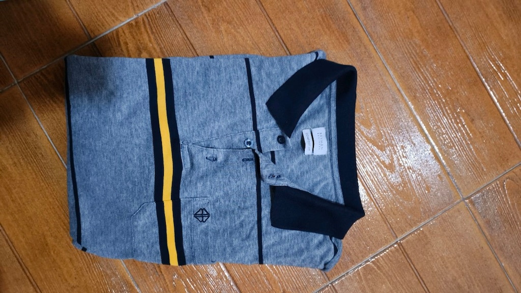 Beymen likralı tshirt..Bir koltuk altı uçtan diğer uca yanlamasına eni